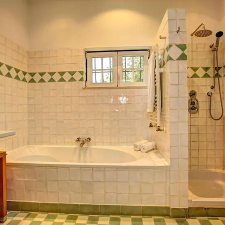 Villa Amendoal, Luxury With Private Pool, Ac Near Albufeira, Fabulous Countryside Views Albufeira